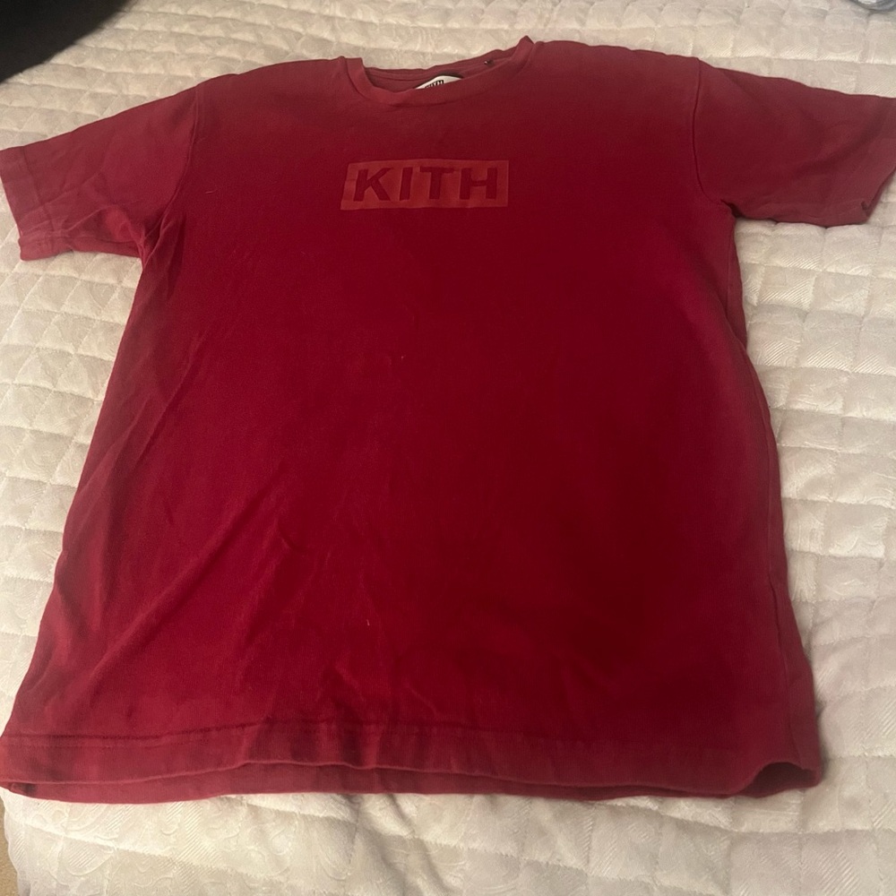 Kith Red T-Shirt sz Small
